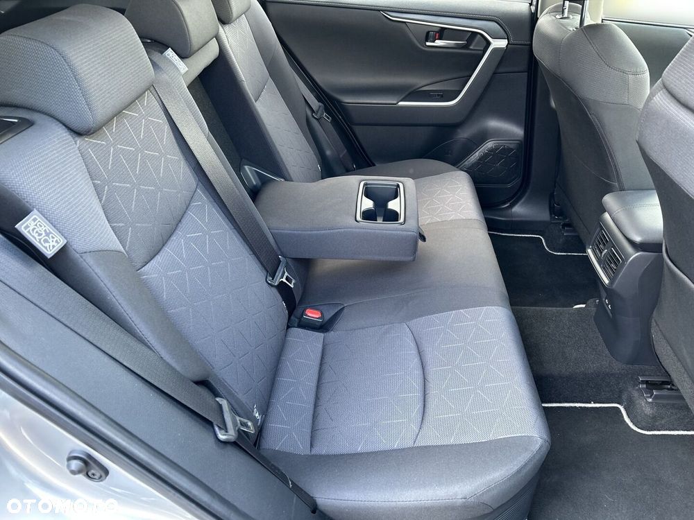 Toyota RAV4 - 21