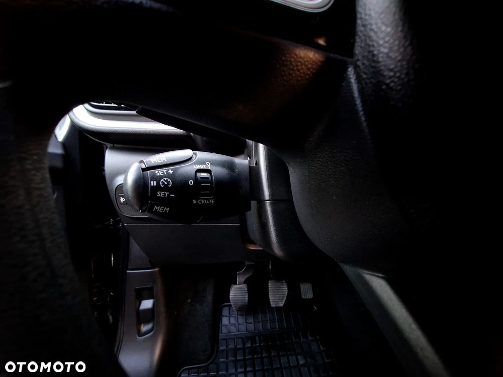 Citroën C3 1.2 PureTech Feel - 25