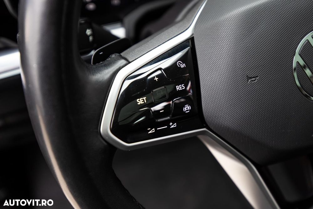 Volkswagen Touareg 3.0 V6 e-Hybrid 4Motion Aut. R - 23