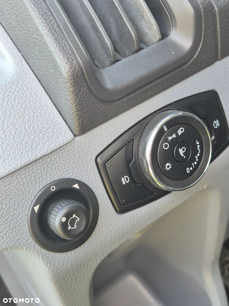 Ford Transit - 16