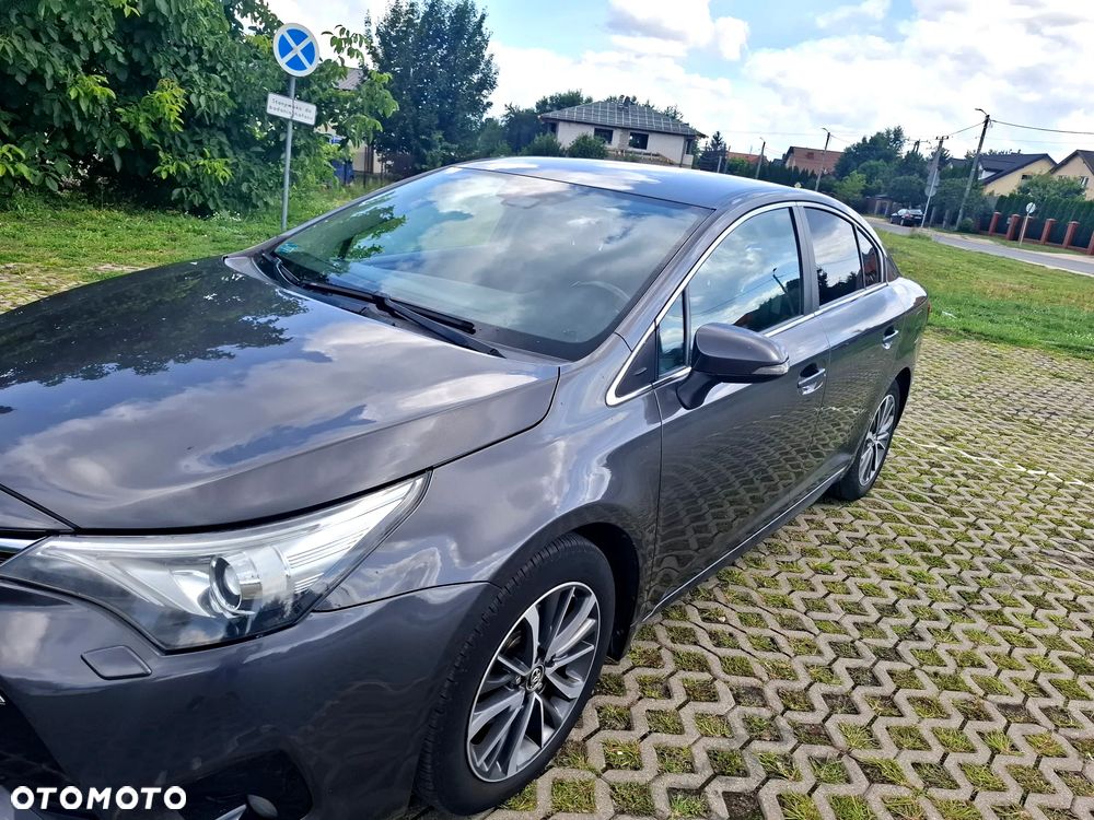 Toyota Avensis - 5