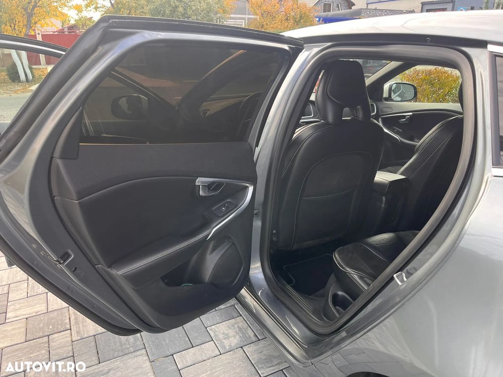 Volvo V40 D4 VEA R-Design - 6