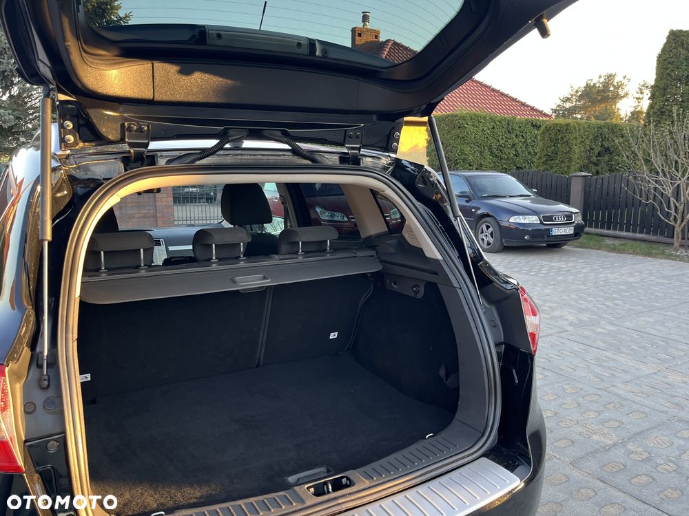 Ford Kuga 2.0 TDCi 2x4 Champions Edition - 10