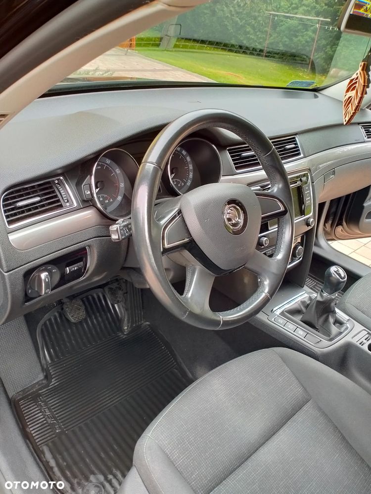 Skoda Superb 1.4 TSI Active - 5