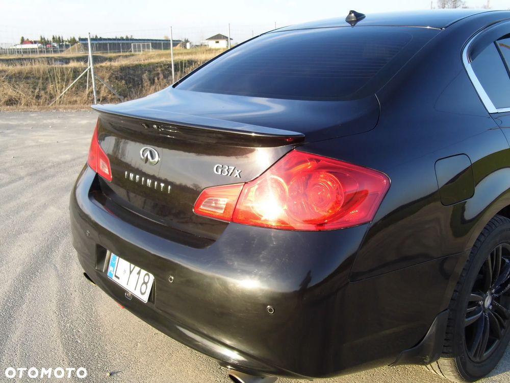 Infiniti G G37 AWD - 8