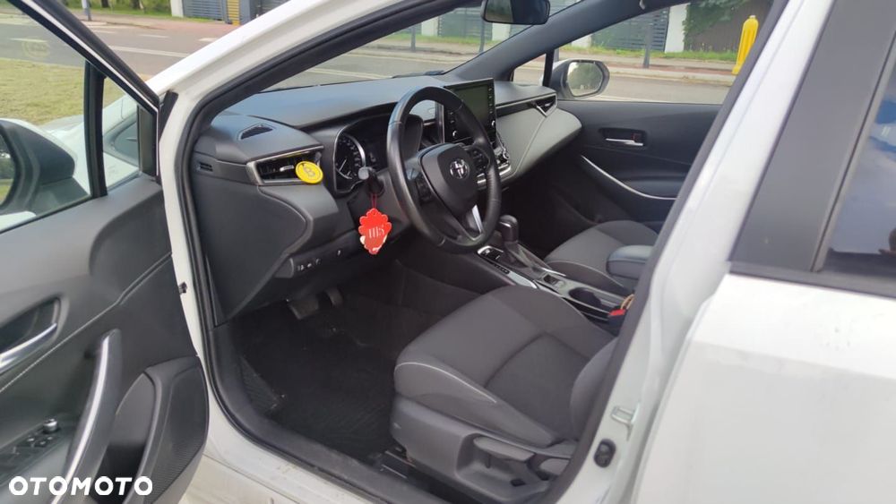 Toyota Corolla - 4