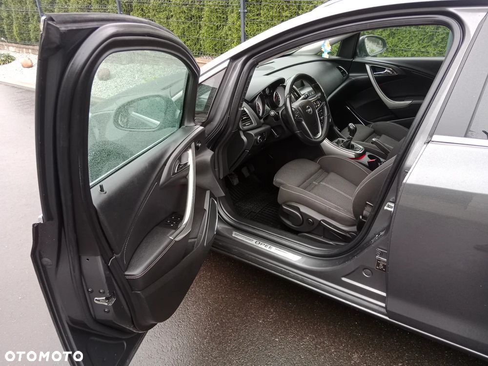 Opel Astra 2.0 CDTI DPF SportsTourer Exklusiv - 5