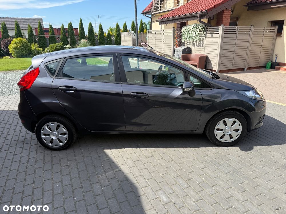 Ford Fiesta 1.4 Trend - 13