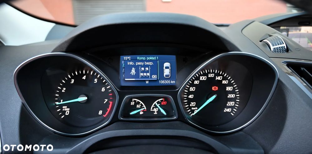 Ford Kuga - 25