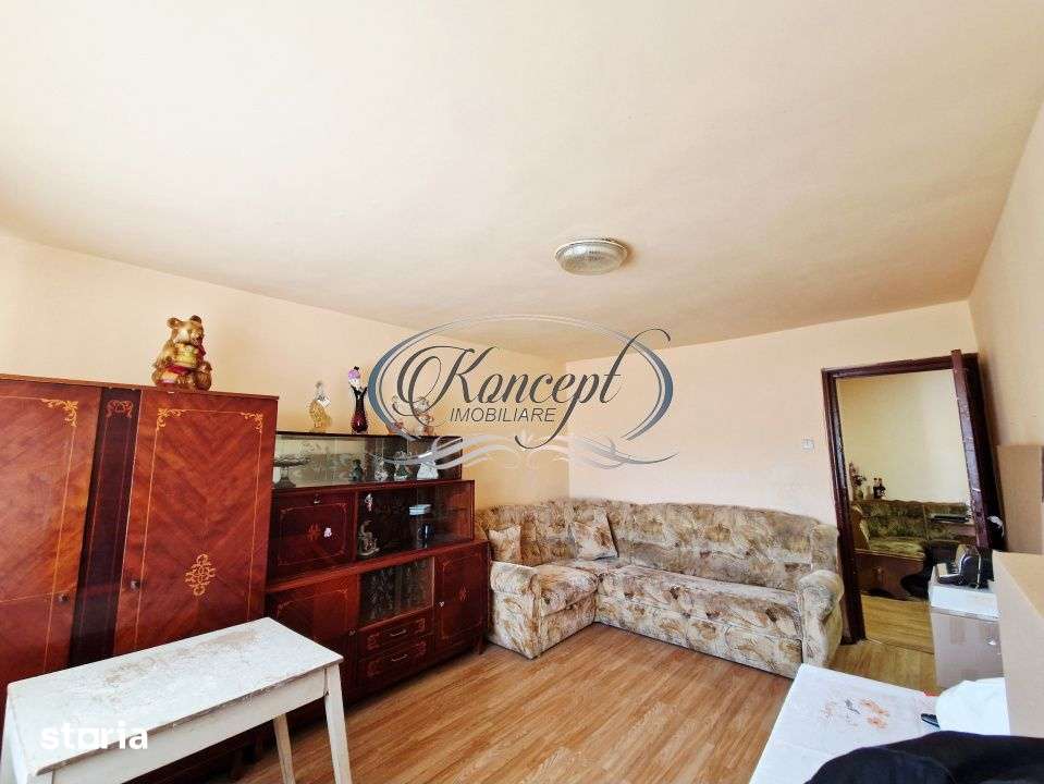 Apartament cu potential, orientare sud-est, 2 balcoane, zona Parang — fotografia 3