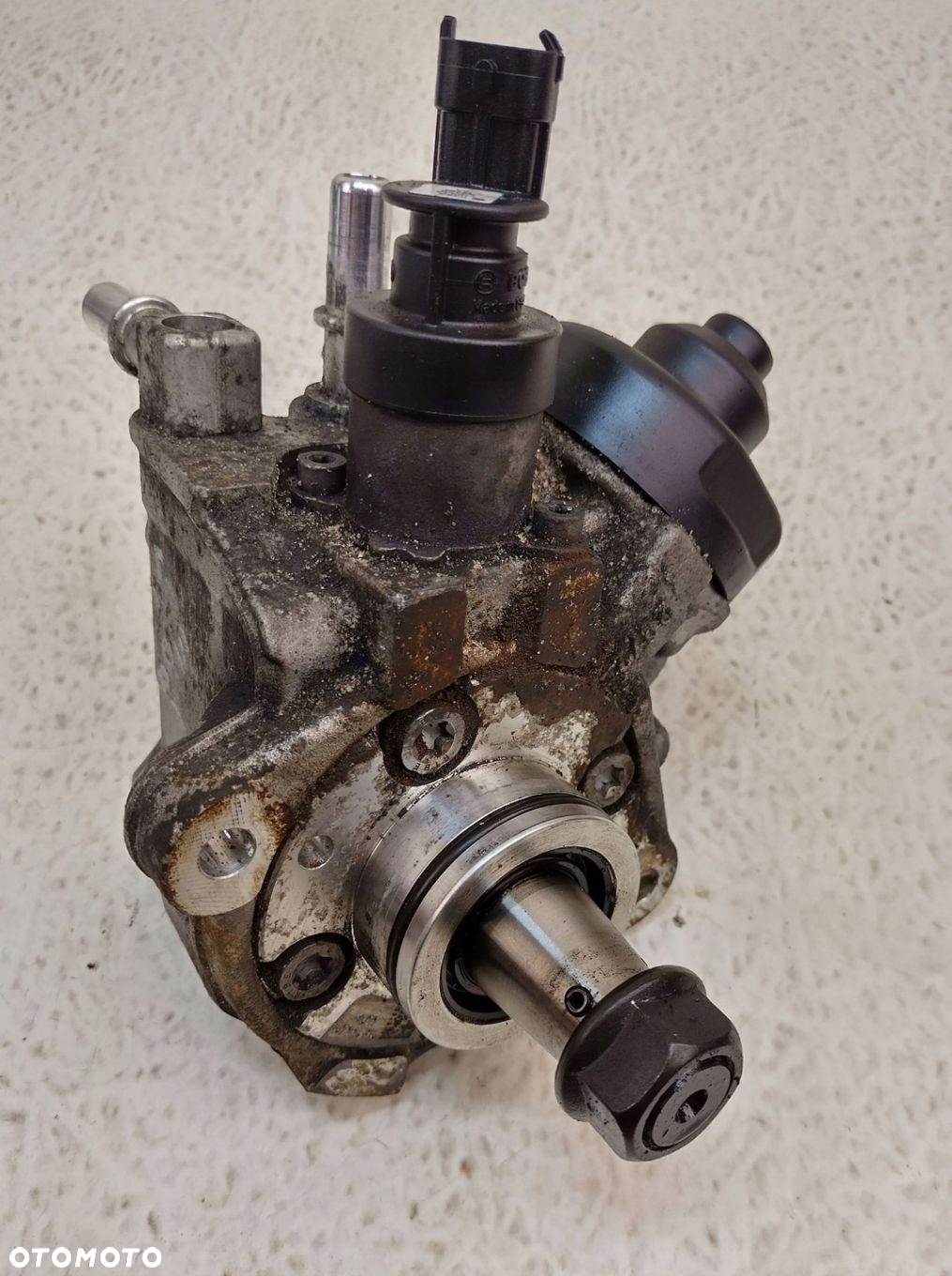 KIA HYUNDAI 2.0 CRDI D4FD POMPA WTRYSKOWA BOSCH 33100-2F000 0445010511 - 2