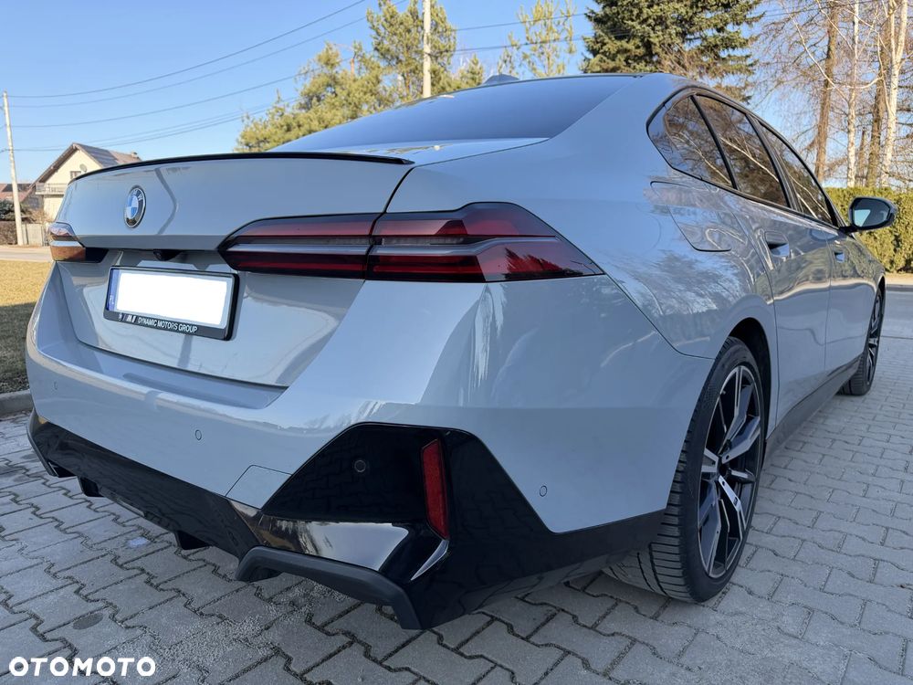 BMW Seria 5 ver-520d-xdrive-mhev-m-sport - 16