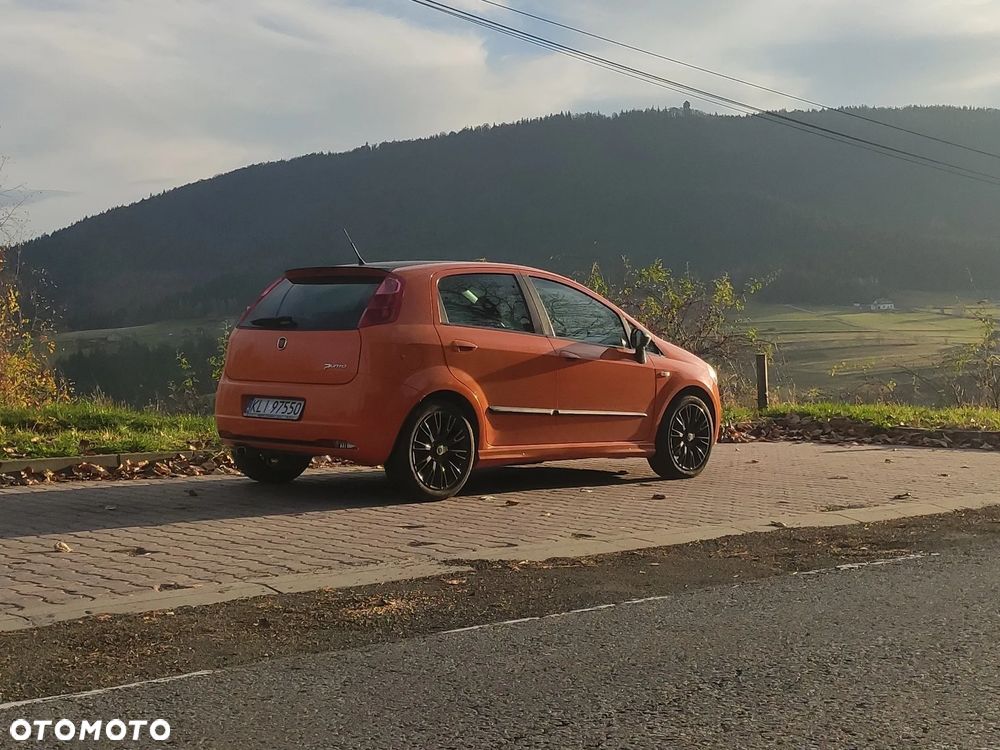 Fiat Grande Punto - 8