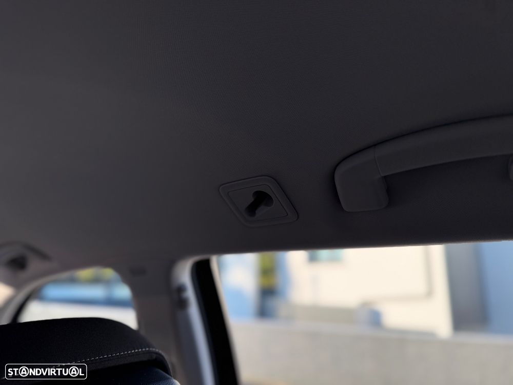 VW Passat Variant 2.0 TDi Business DSG - 45