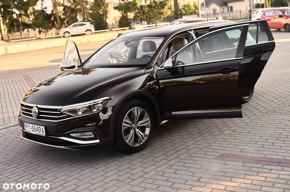 Volkswagen Passat Alltrack - 18