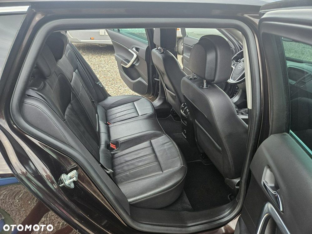 Opel Insignia - 11