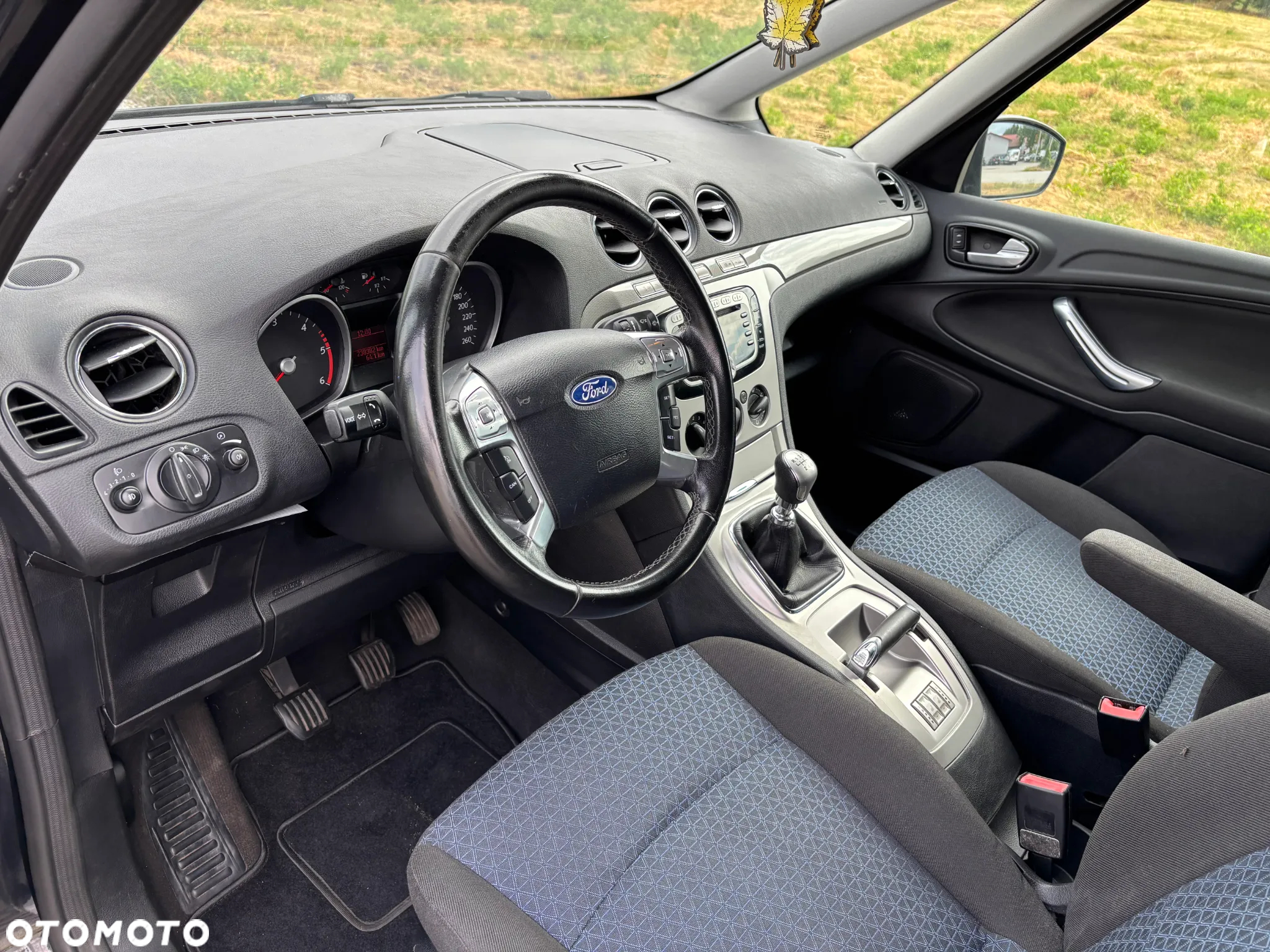 Ford Galaxy 2.0 TDCi Silver X - 21