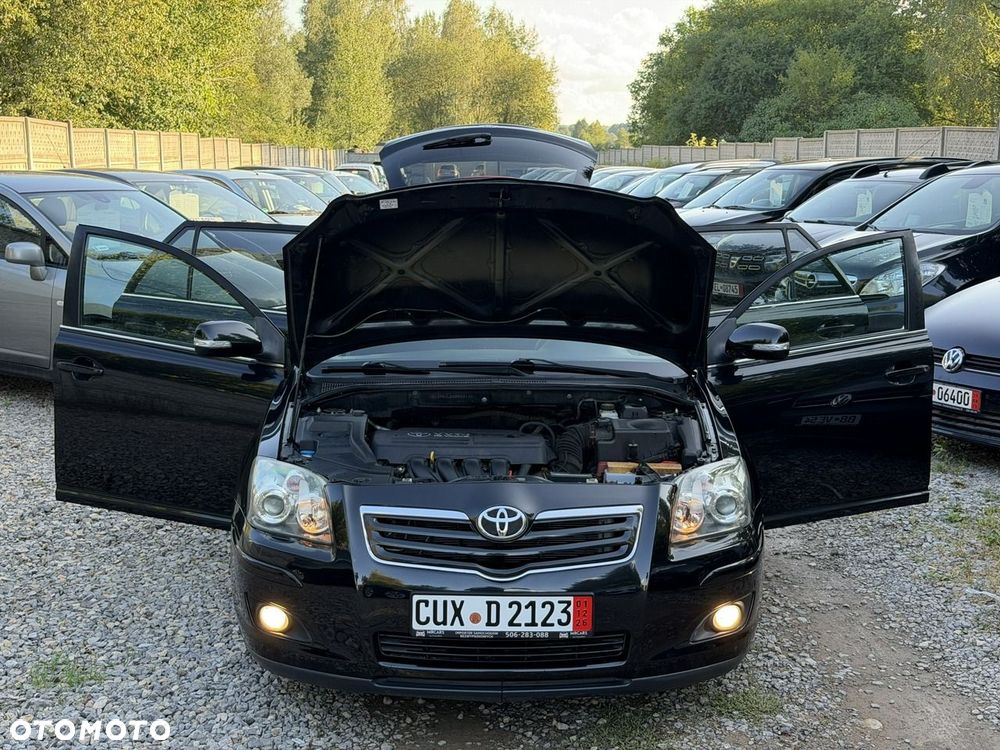 Toyota Avensis - 25