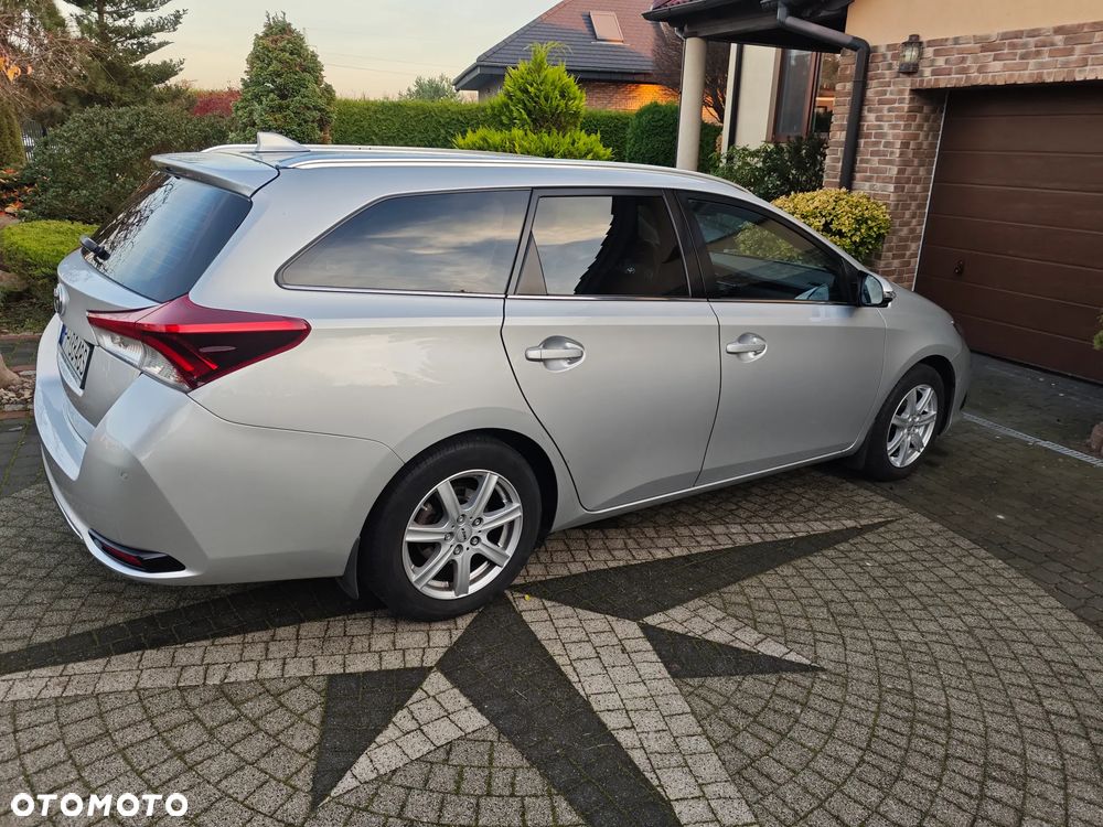 Toyota Auris 1.6 Dynamic - 5
