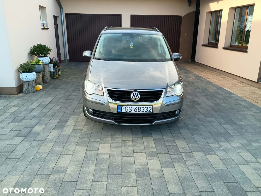 Volkswagen Touran 2007 photo 4