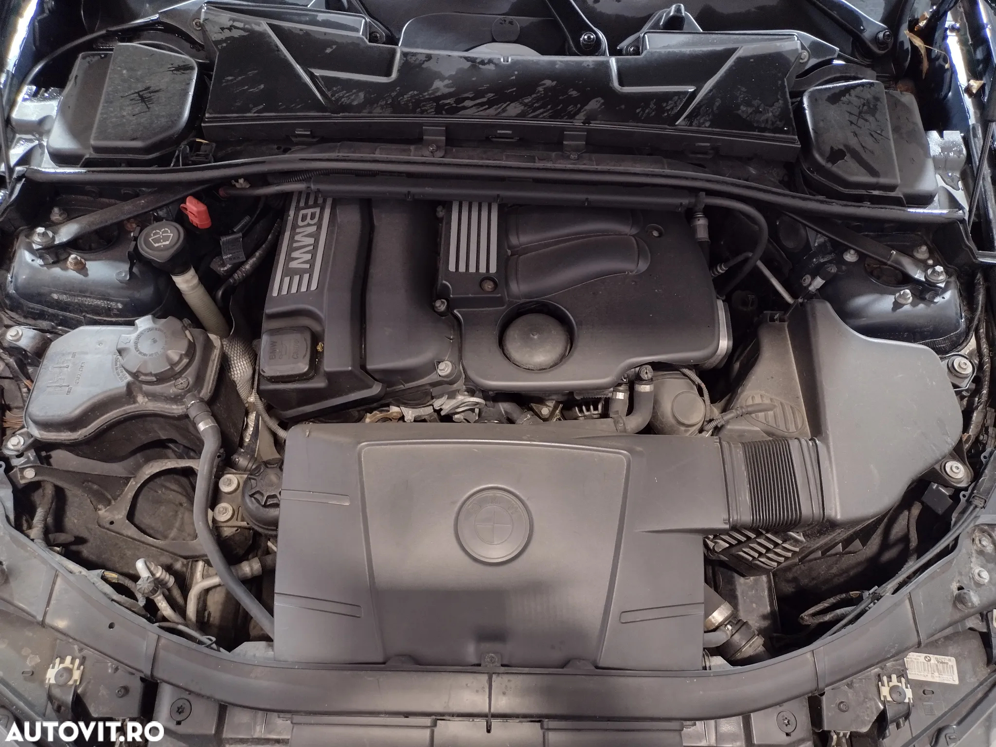 BMW Seria 3 320i - 4