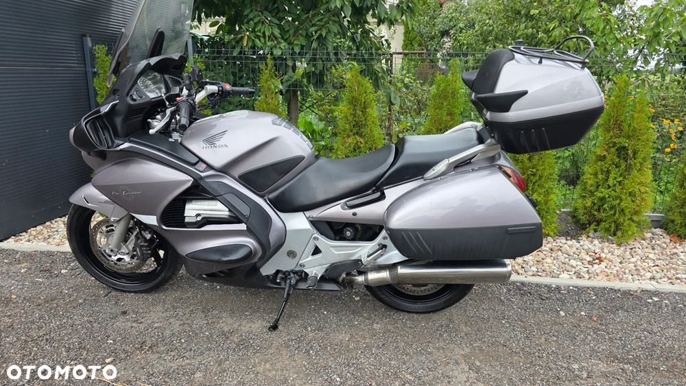 Honda ST - 5
