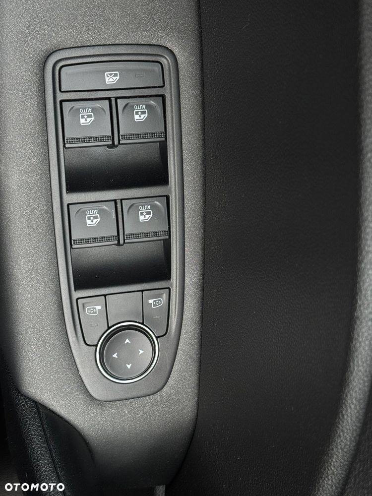 Renault Captur TCe 100 EXPERIENCE - 20