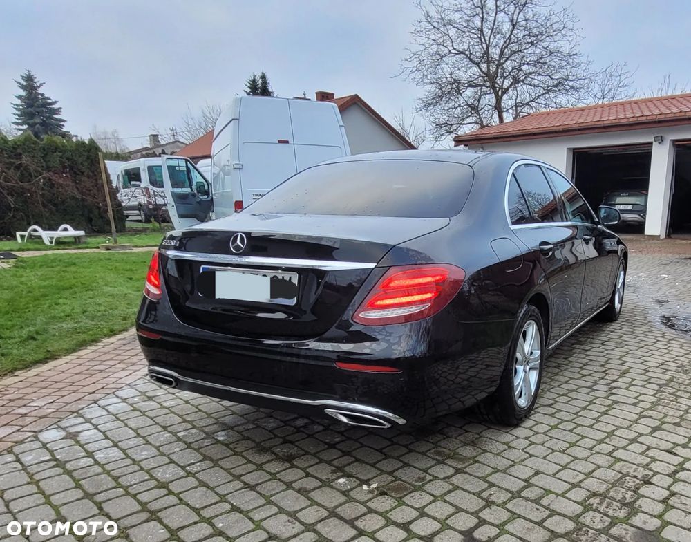 Mercedes-Benz Klasa E 220 d 9G-TRONIC - 7