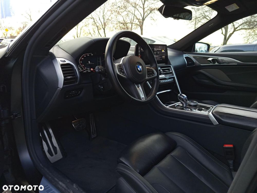 BMW Seria 8 - 2