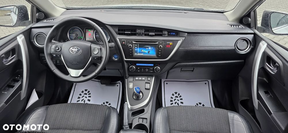 Toyota Auris 1.8 HSD Luna - 16