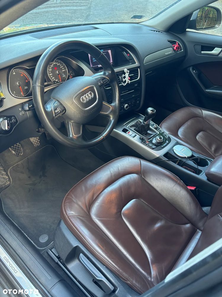 Audi A4 Allroad 2.0 TDI Quattro - 8