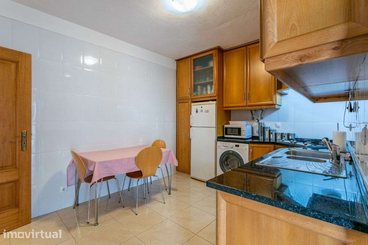 Apartamento T1 aem R/C de moradia bifamiliar, em Dois Portos, concelho - Grande imagem: 2/10