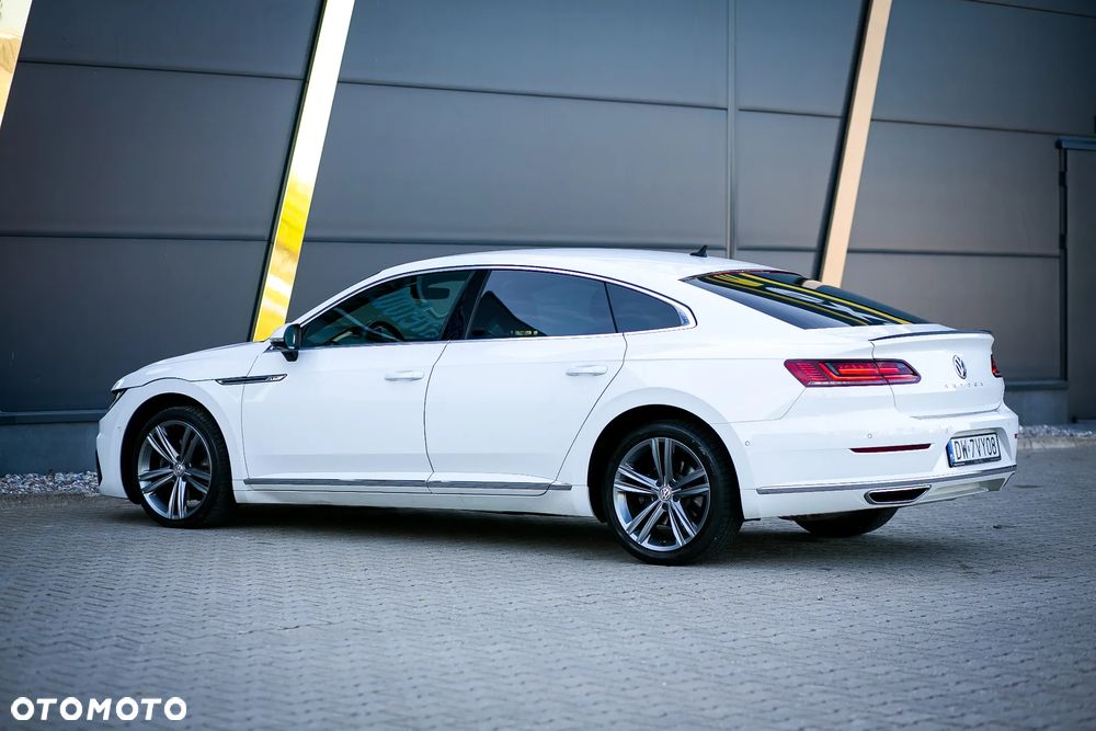 Volkswagen Arteon 2.0 TDI SCR R-Line DSG - 18
