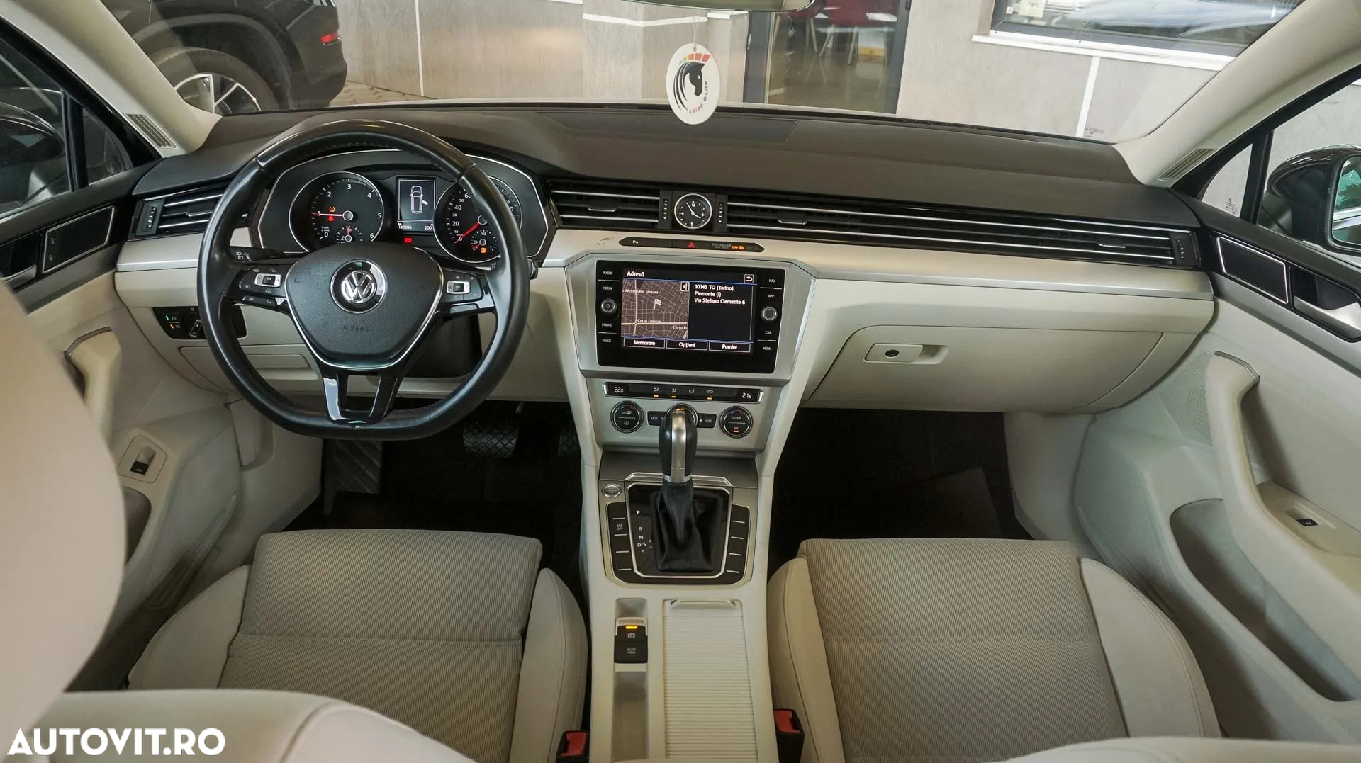 Volkswagen Passat Variant 2.0 TDI DSG Comfortline - 8