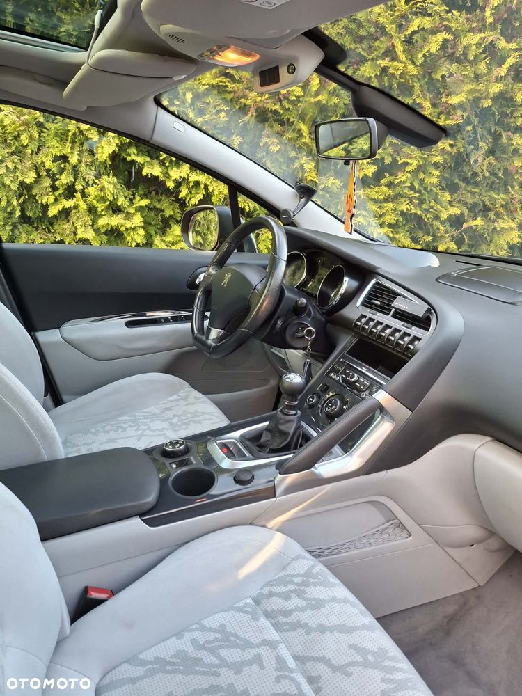 Peugeot 3008 2.0 HDi Allure - 8