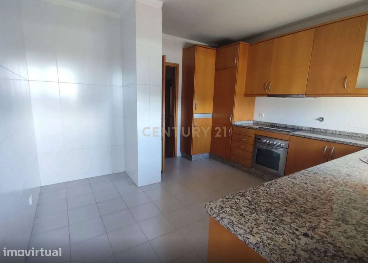 Apartamento para Arrendamento 3 Quartos - Grande imagem: 5/18