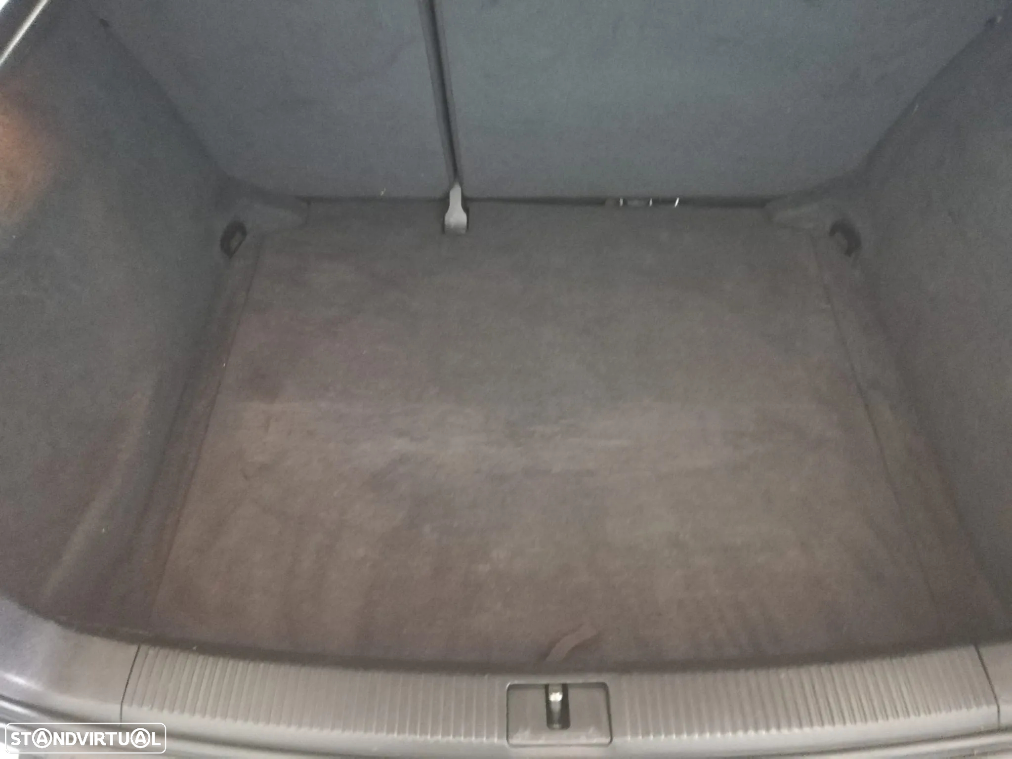 Audi A3 Sportback 1.6 TDI DPF Ambiente - 16
