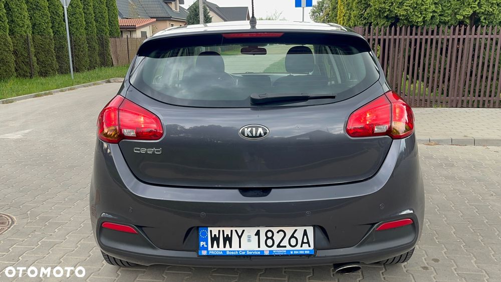 Kia Ceed 1.4 CVVT Attract plus - 13