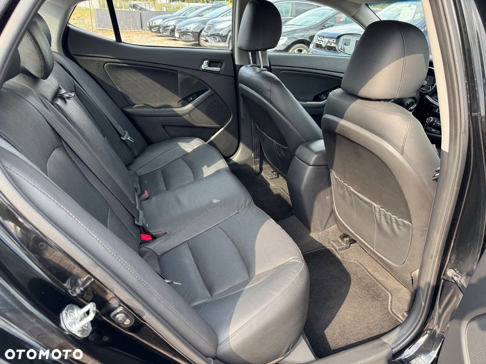 Kia Optima 2.0 XL - 24