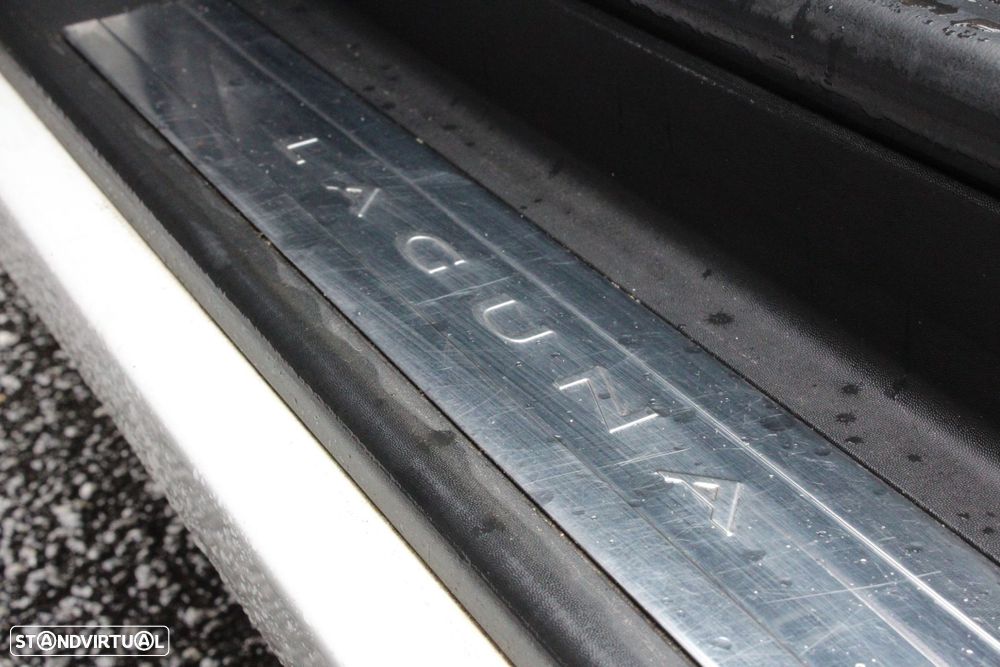 Renault Laguna Coupe 2.0 dCi Dynamique S 4Control - 40