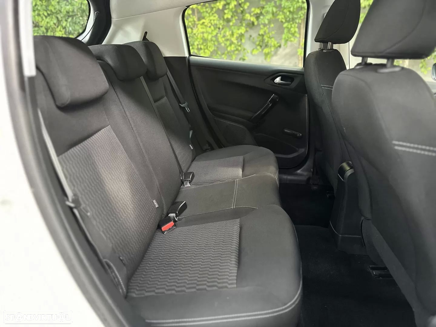 Peugeot 208 1.2 PureTech Active - 15