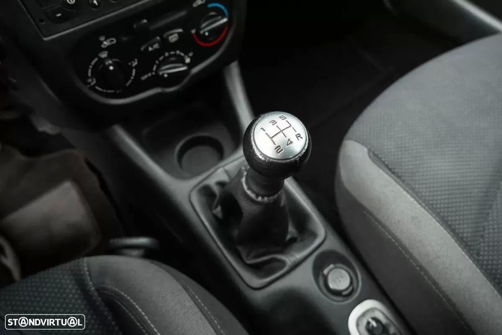 Peugeot 206+ 1.1 Urban - 15