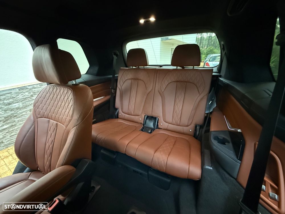 BMW X7 30 d xDrive Pack M - 33