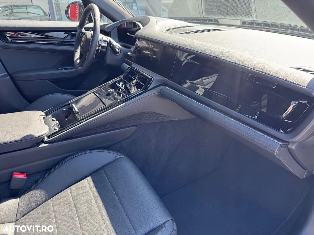 Porsche Panamera Standard - 8