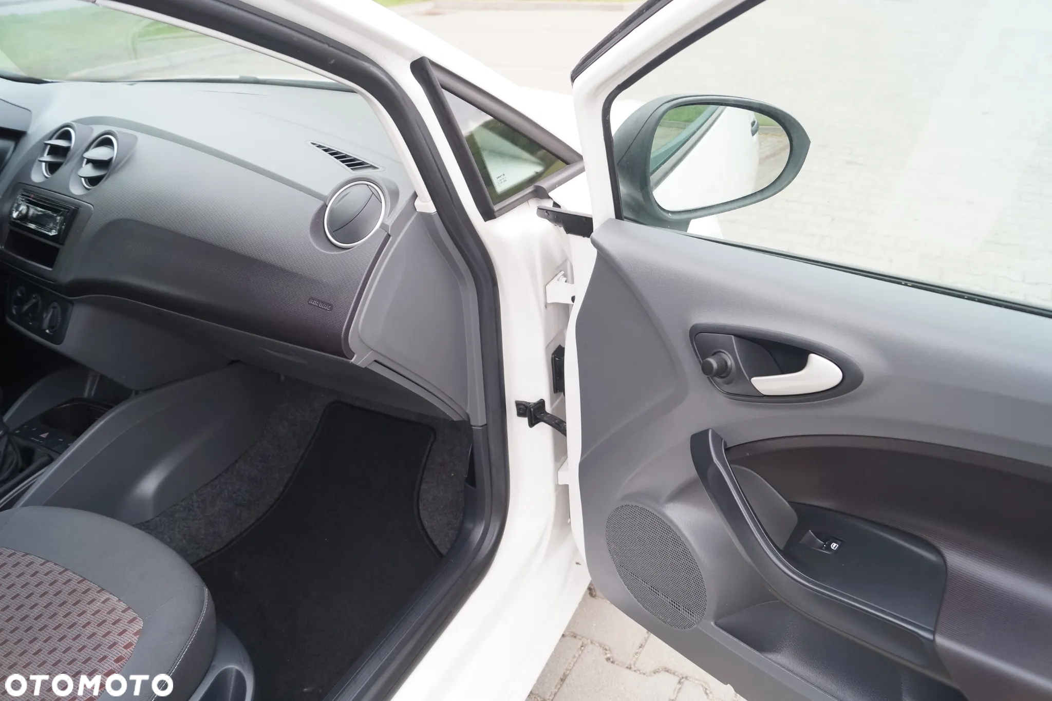 Seat Ibiza 1.2 12V Reference - 37