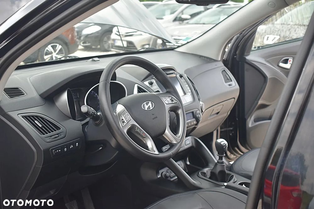 Hyundai ix35 1.7 CRDi Premium 2WD - 18
