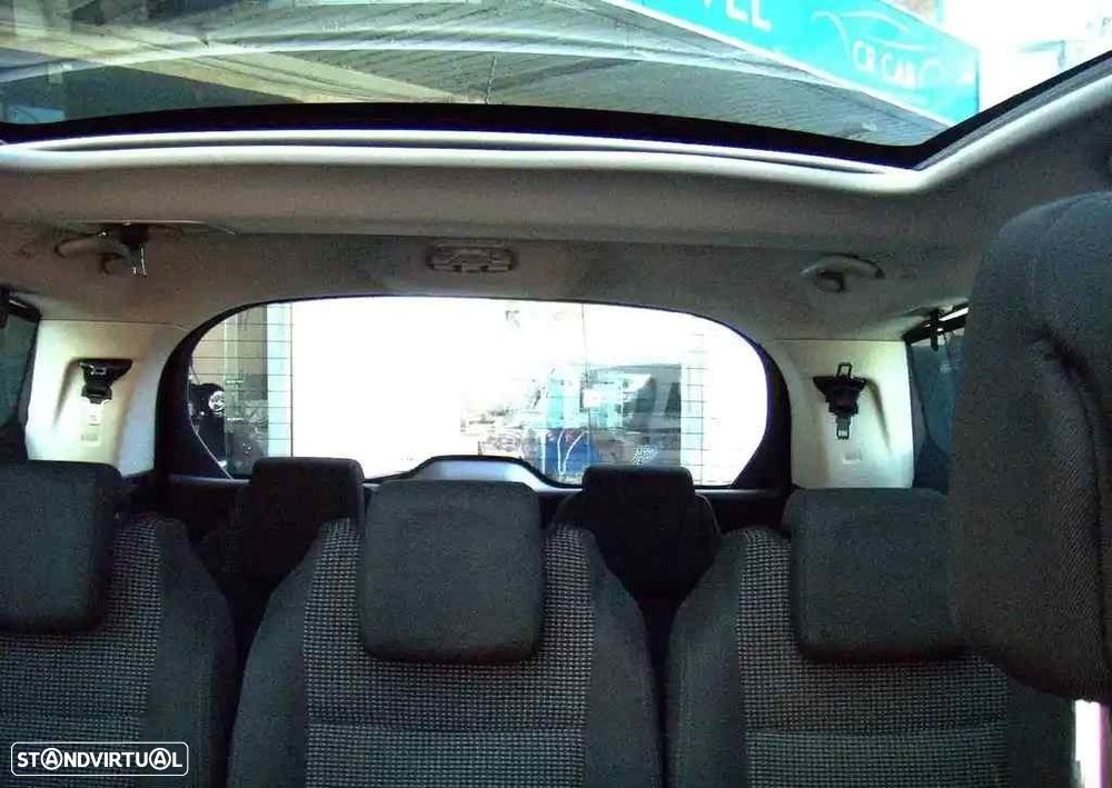 Peugeot 5008 1.6 HDi Executive JLL17 - 54