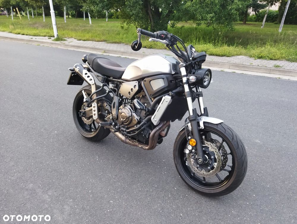 Yamaha XSR - 2
