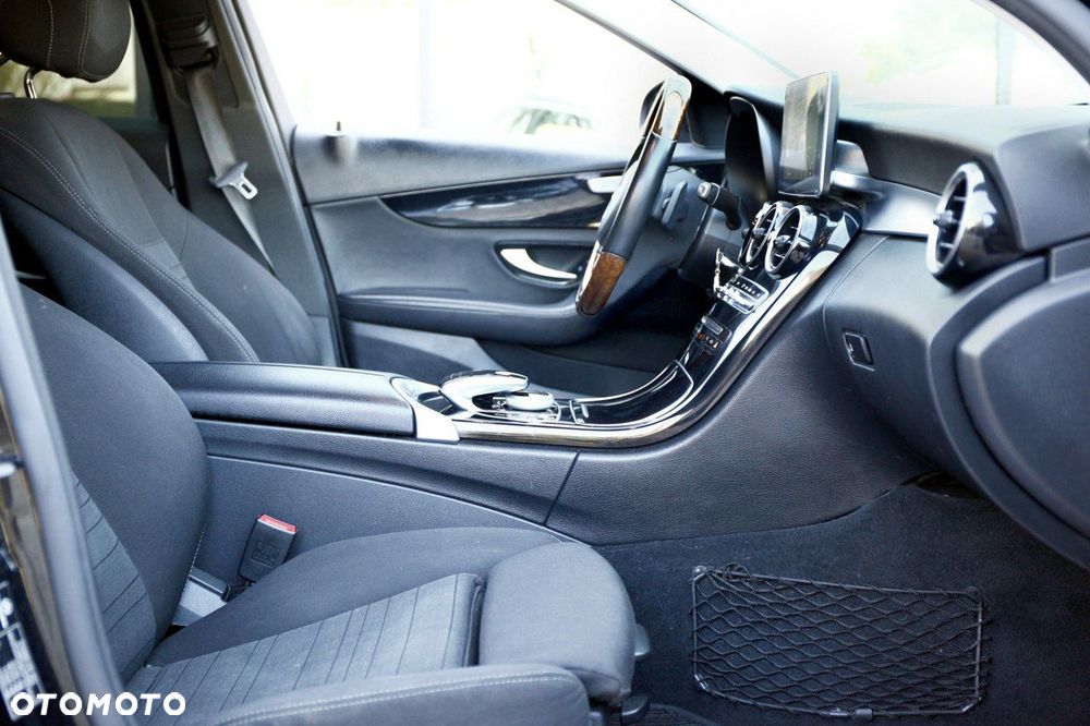 Mercedes-Benz Klasa C 250 d 9G-TRONIC - 14