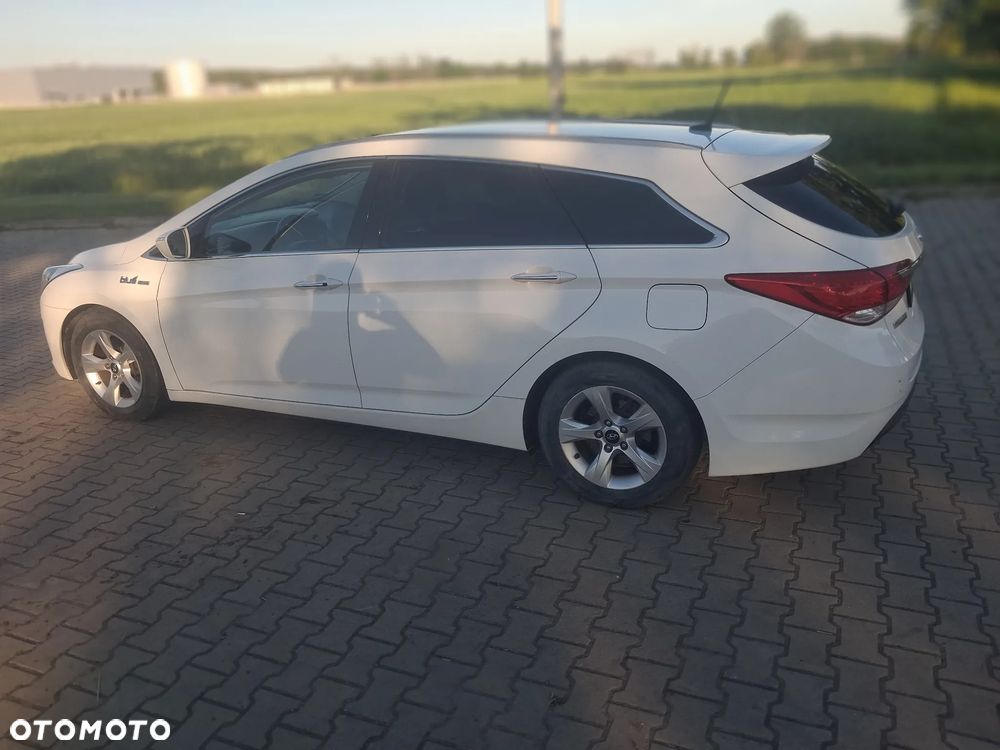 Hyundai i40 1.7 CRDi Comfort + - 5